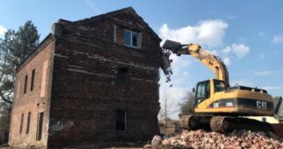Демонтаж кирпичного дома Апшеронск, цена от 2940 руб.