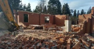 Демонтаж 1 этажного дома Апшеронск, цена от 1599 руб.